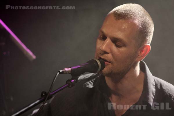 MATT ELLIOTT - 2009-10-06 - PARIS - La Maroquinerie - 